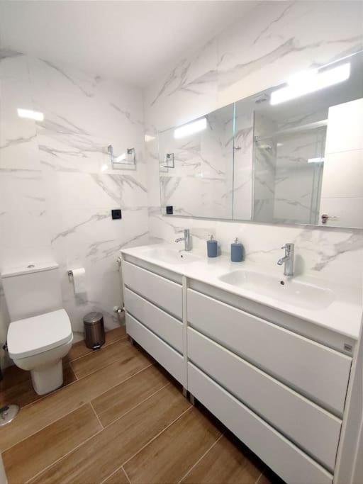 Апартаменты Vivienda Alameda De Santiago Сантьяго-де-Компостела Экстерьер фото